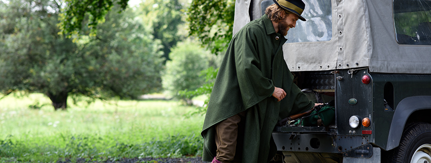 Lager für Militär-, Jagd- und Touristenbekleidung und Zubehör.