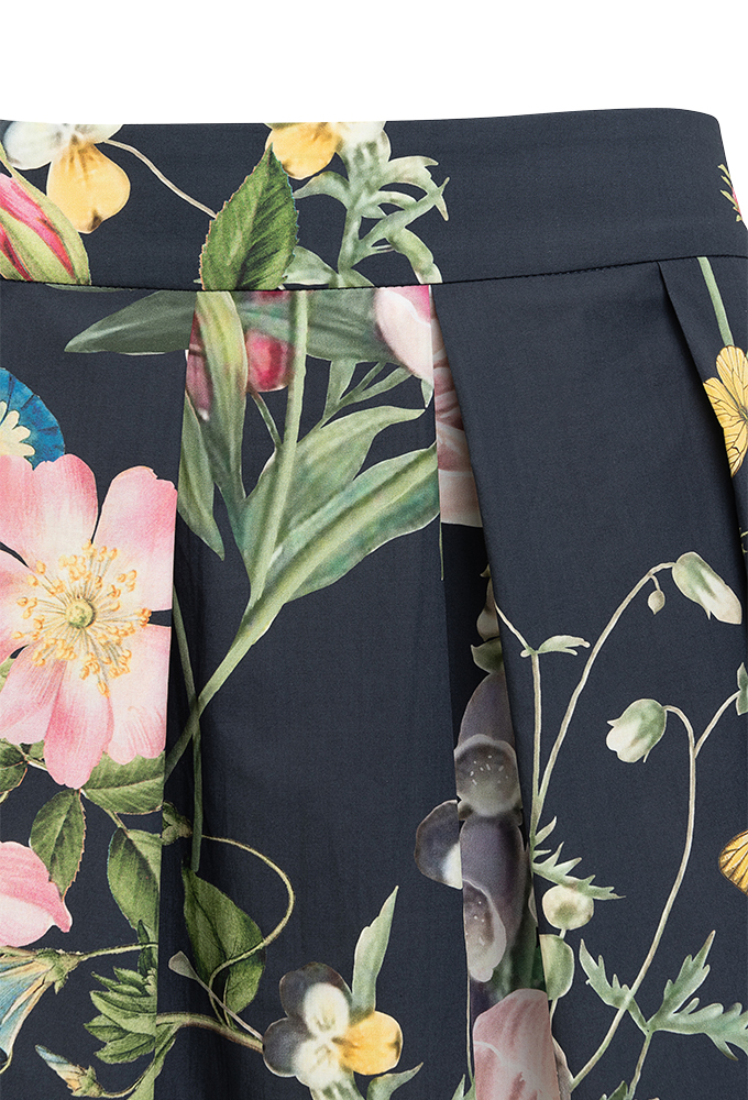 スカート DG2668 BOUQUET FLOWER-PRINT WIDE SKIRT Flower bouquet-print skirt in Print for Women