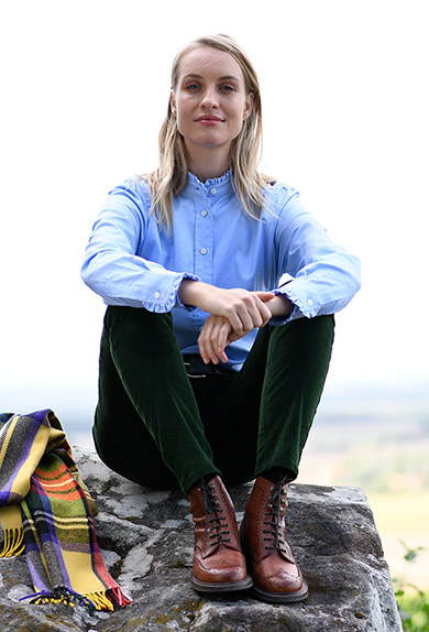 Bluse mit Rschen, hellblau
