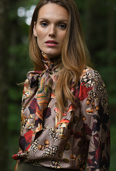 Blouse silk, forest foliage