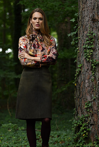 Blouse silk, forest foliage