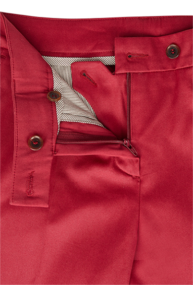 Chinos, red