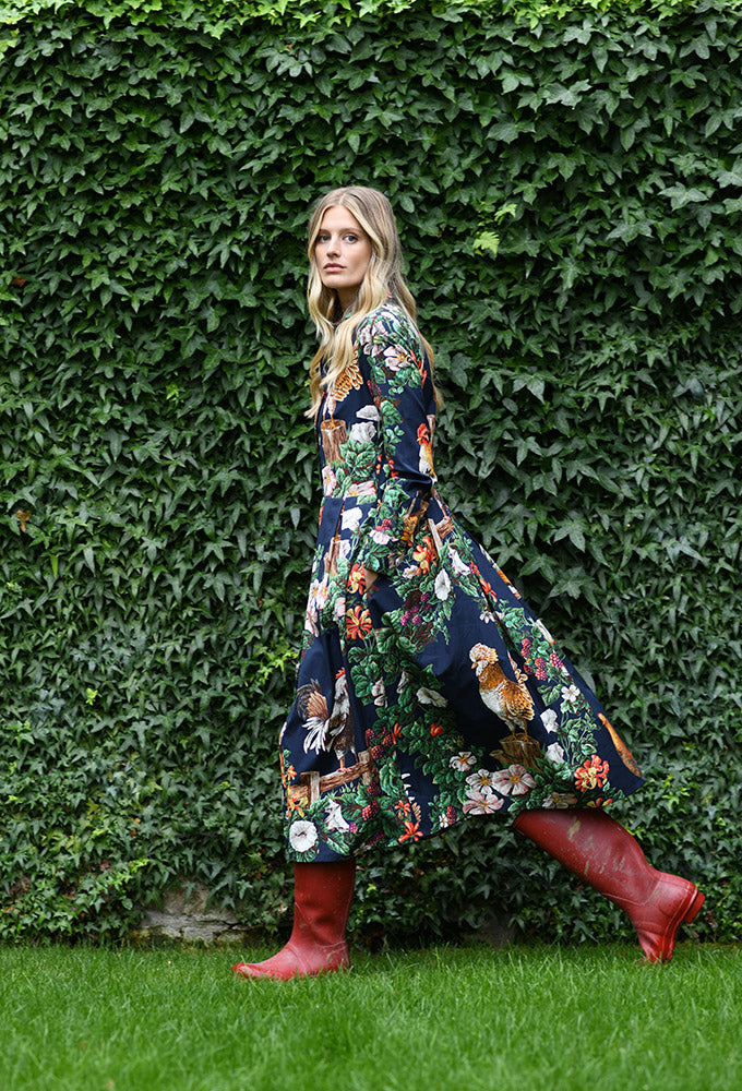 Kleid "Hähne mit Blumenranken", navy