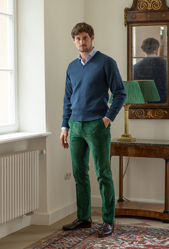 Cordhose, flaschengrün